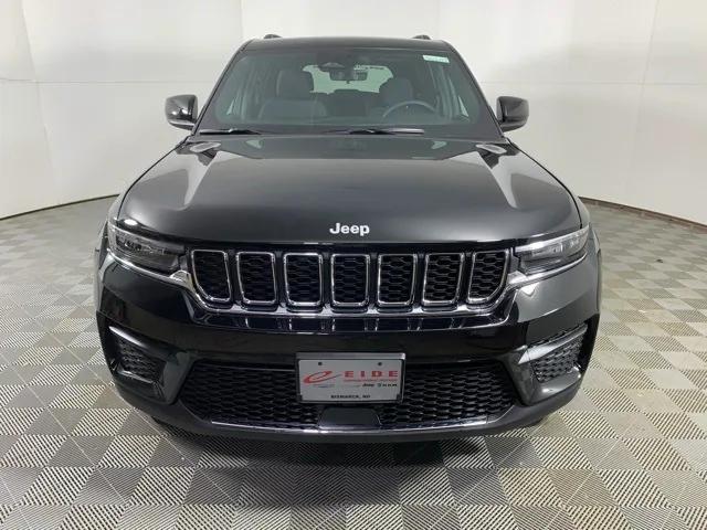 2025 Jeep Grand Cherokee GRAND CHEROKEE LAREDO X 4X4 2025 Jeep Grand Cherokee GRAND CHEROKEE LAREDO X 4X4