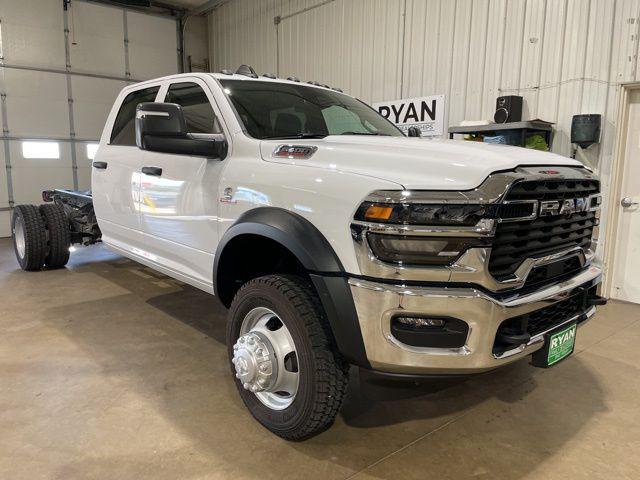 2026 RAM Ram 5500 Chassis Cab RAM 5500 TRADESMAN CHASSIS CREW CAB 4X4 84 CA 2026 RAM Ram 5500 Chassis Cab RAM 5500 TRADESMAN CHASSIS CREW CAB 4X4 84 CA