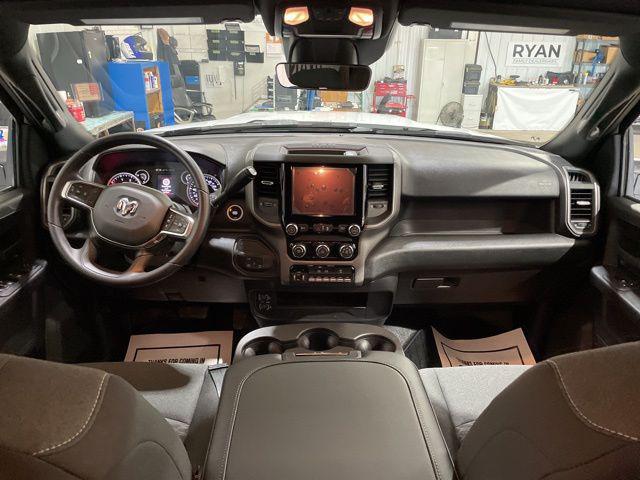 2026 RAM Ram 5500 Chassis Cab RAM 5500 TRADESMAN CHASSIS CREW CAB 4X4 84 CA 2026 RAM Ram 5500 Chassis Cab RAM 5500 TRADESMAN CHASSIS CREW CAB 4X4 84 CA