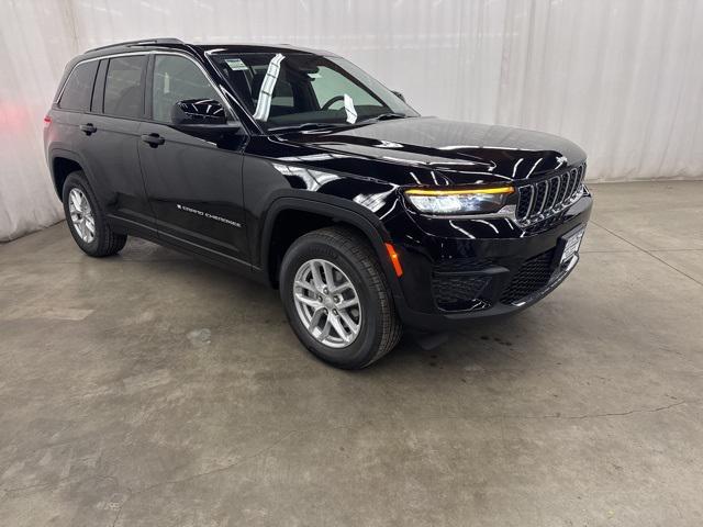 2025 Jeep Grand Cherokee GRAND CHEROKEE LAREDO X 4X4 2025 Jeep Grand Cherokee GRAND CHEROKEE LAREDO X 4X4