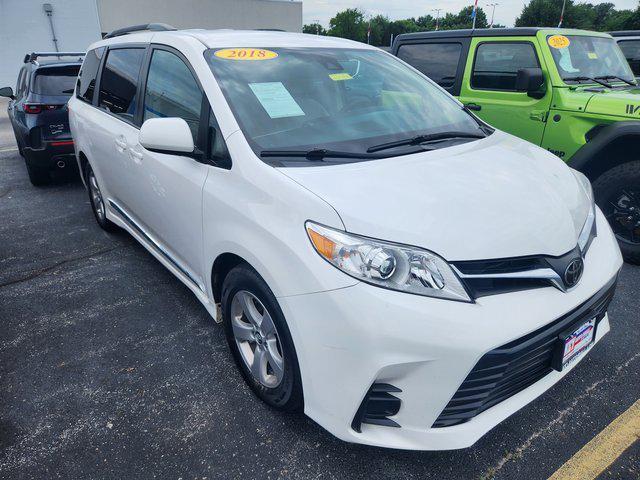 2018 Toyota Sienna LE 7 Passenger