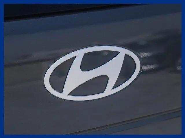 2025 Hyundai Santa Fe SE