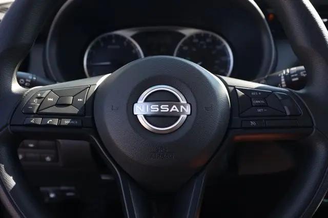 2025 Nissan Kicks S