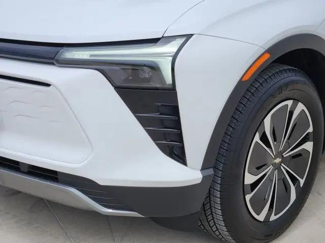 2025 Chevrolet V Blazer RWD LT