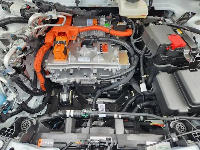2025 Chevrolet V Blazer RWD LT