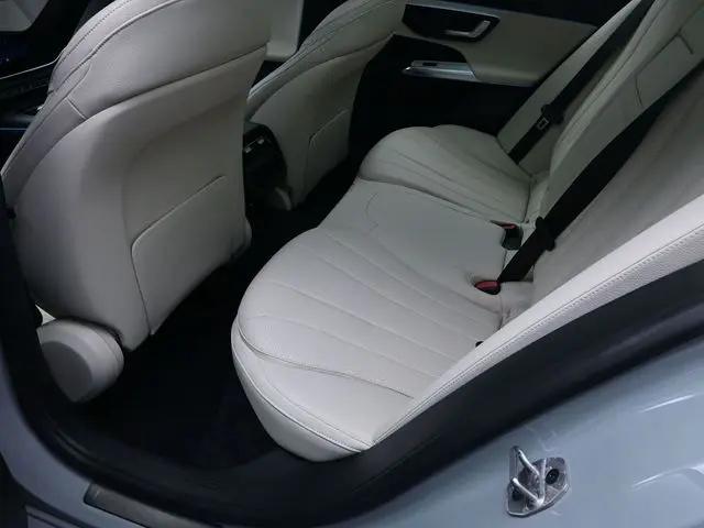 2026 Mercedes-Benz E 350 E 350