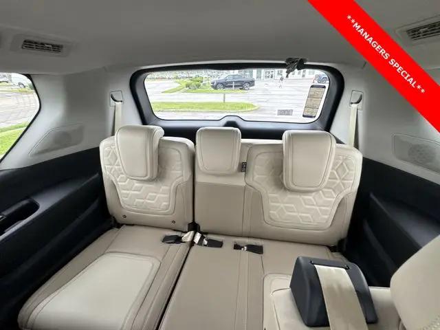 2025 Nissan Armada Platinum Reserve 4WD