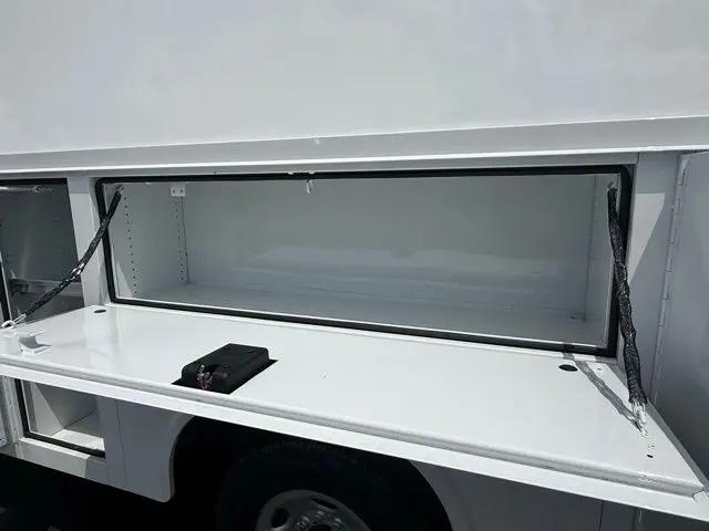2025 Chevrolet Express Cutaway Work Van