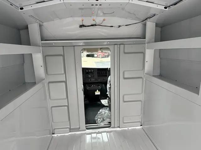 2025 Chevrolet Express Cutaway Work Van