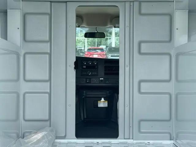 2025 Chevrolet Express Cutaway Work Van