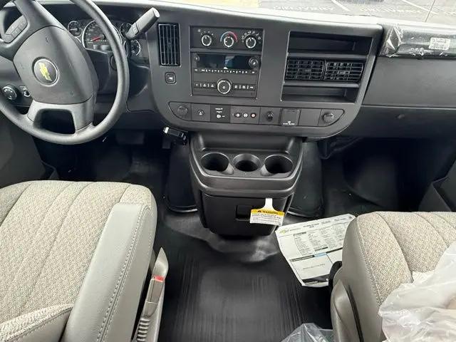 2025 Chevrolet Express Cutaway Work Van