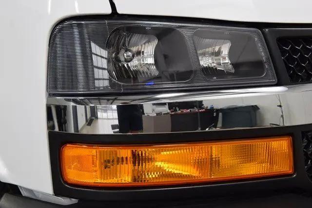 2025 Chevrolet Express Cutaway Work Van
