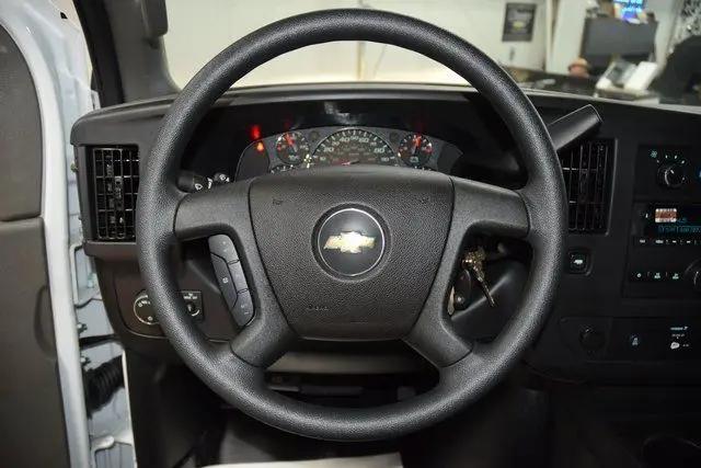 2025 Chevrolet Express Cutaway Work Van