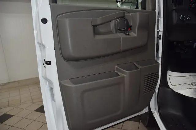2025 Chevrolet Express Cutaway Work Van