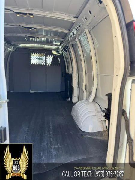 2023 GMC Savana Cargo RWD 2500 Extended Wheelbase Work Van