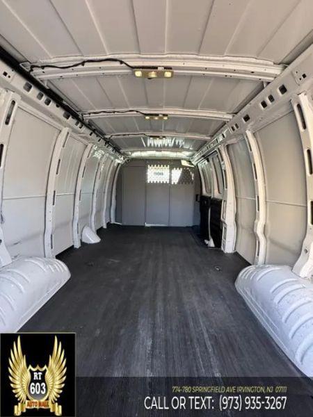 2023 GMC Savana Cargo RWD 2500 Extended Wheelbase Work Van