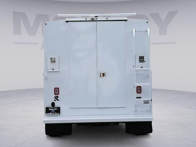 2026 Ford E-350 Cutaway Base