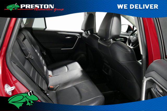 2020 Toyota RAV4 XLE Premium