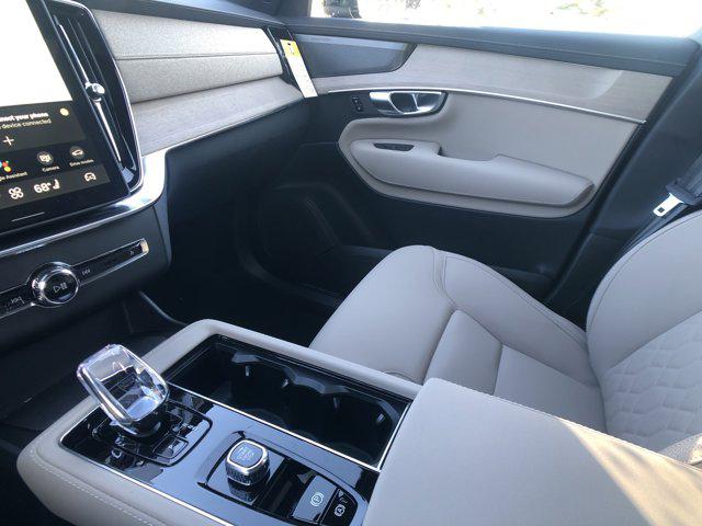 2026 Volvo XC90 Plug-In Hybrid T8 Plus 7-Seater