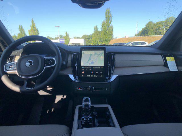 2026 Volvo XC90 Plug-In Hybrid T8 Plus 7-Seater
