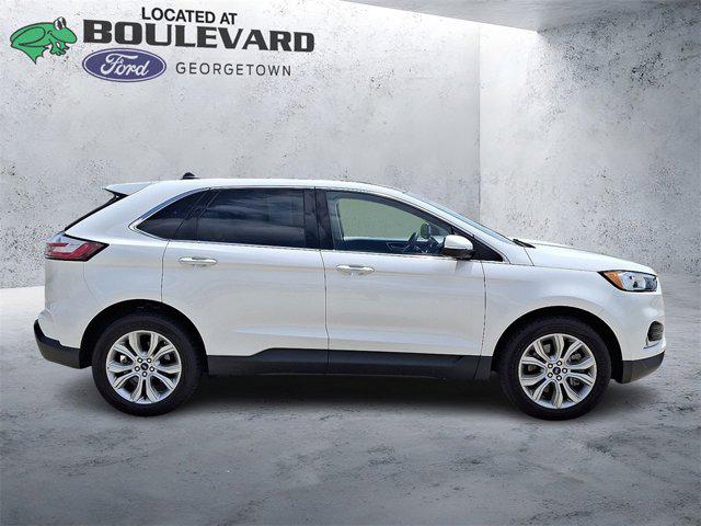 2021 Ford Edge Titanium