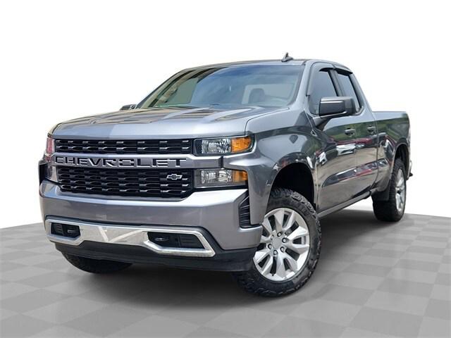 2020 Chevrolet Silverado 1500 2WD Double Cab Standard Bed Custom