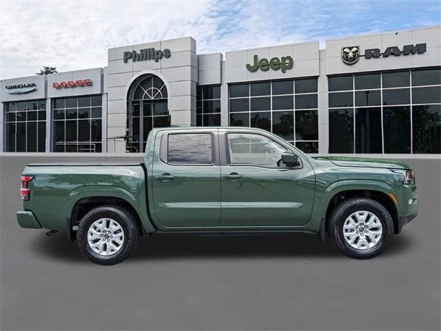 2023 Nissan Frontier Crew Cab SV 4x2