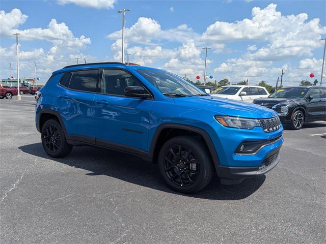 2025 Jeep Compass COMPASS LATITUDE 4X4