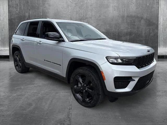 2023 Jeep Grand Cherokee Altitude 4x4