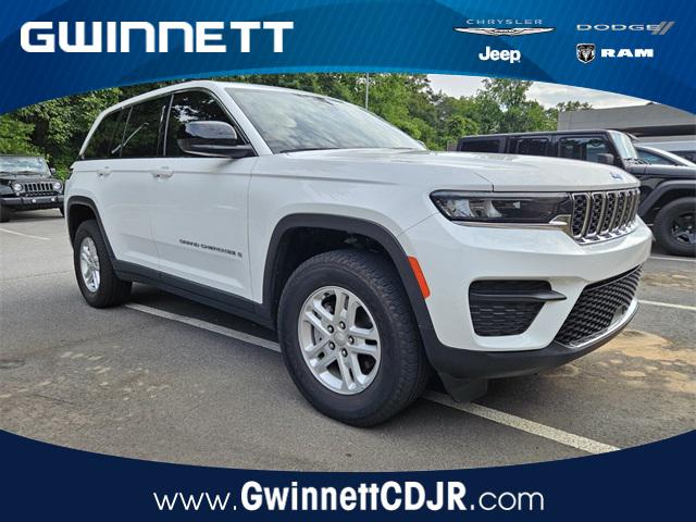 2023 Jeep Grand Cherokee Laredo 4x2