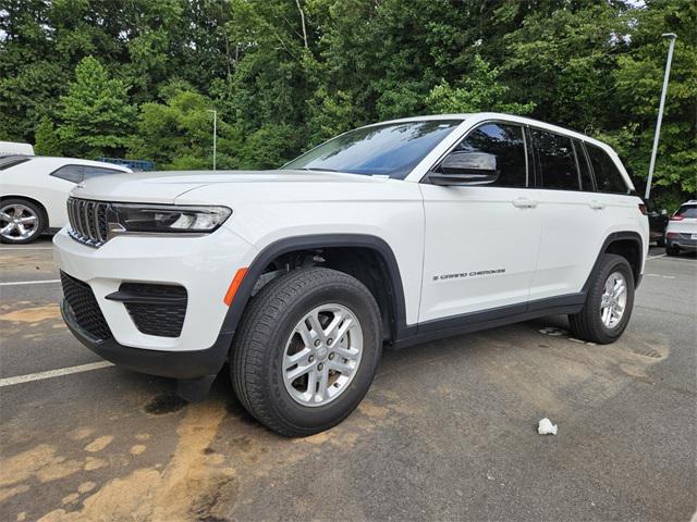 2023 Jeep Grand Cherokee Laredo 4x2