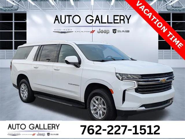 2023 Chevrolet Suburban 2WD LT