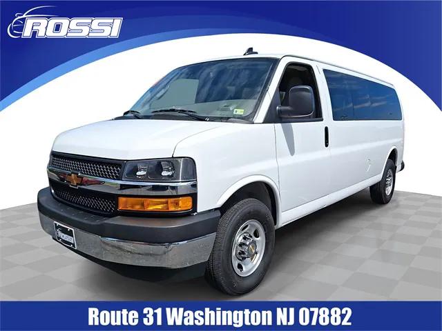 2024 Chevrolet Express Passenger RWD 3500 Extended Wheelbase LT