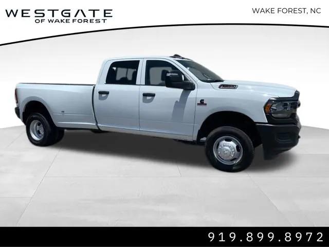 2024 RAM 3500 Tradesman Crew Cab 4x4 8 Box