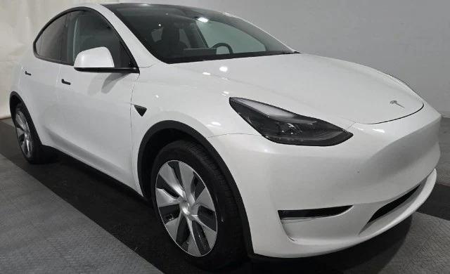 2023 Tesla Model Y Long Range Dual Motor All-Wheel Drive