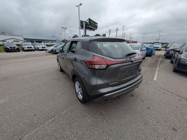 2025 Nissan Kicks S