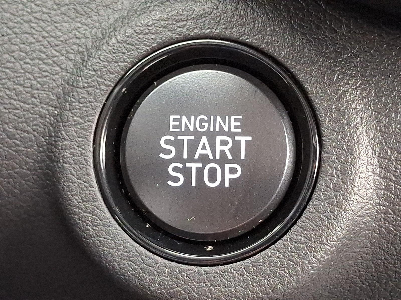 2025 Hyundai Venue Limited - Photo 16