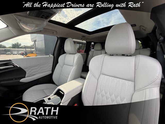 2025 Mitsubishi Outlander PLATINUM EDITION 2.5 S-AWC