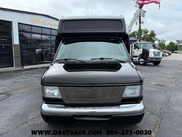 2005 Ford E-450 Cutaway Shuttle/Party Event Van Bus