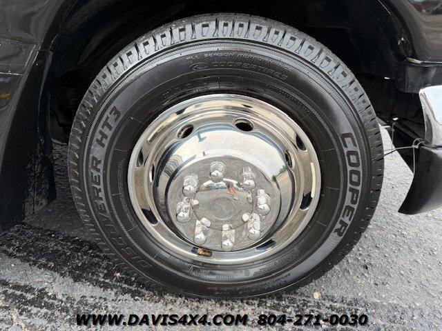 2005 Ford E-450 Cutaway Shuttle/Party Event Van Bus