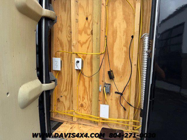 2005 Ford E-450 Cutaway Shuttle/Party Event Van Bus