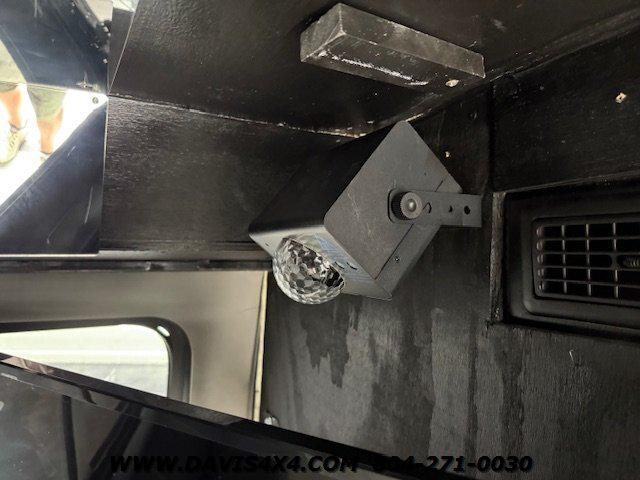 2005 Ford E-450 Cutaway Shuttle/Party Event Van Bus