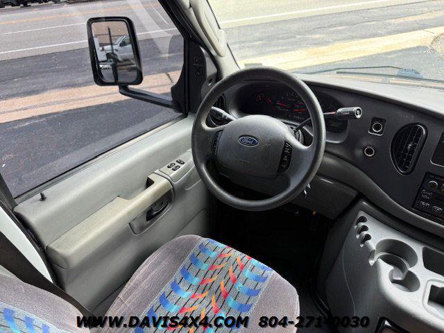 2005 Ford E-450 Cutaway Shuttle/Party Event Van Bus