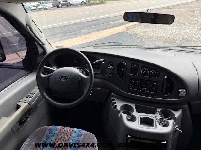 2005 Ford E-450 Cutaway Shuttle/Party Event Van Bus