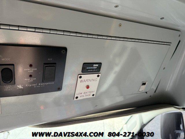2005 Ford E-450 Cutaway Shuttle/Party Event Van Bus