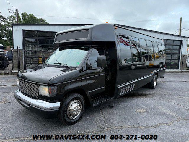 2005 Ford E-450 Cutaway Shuttle/Party Event Van Bus