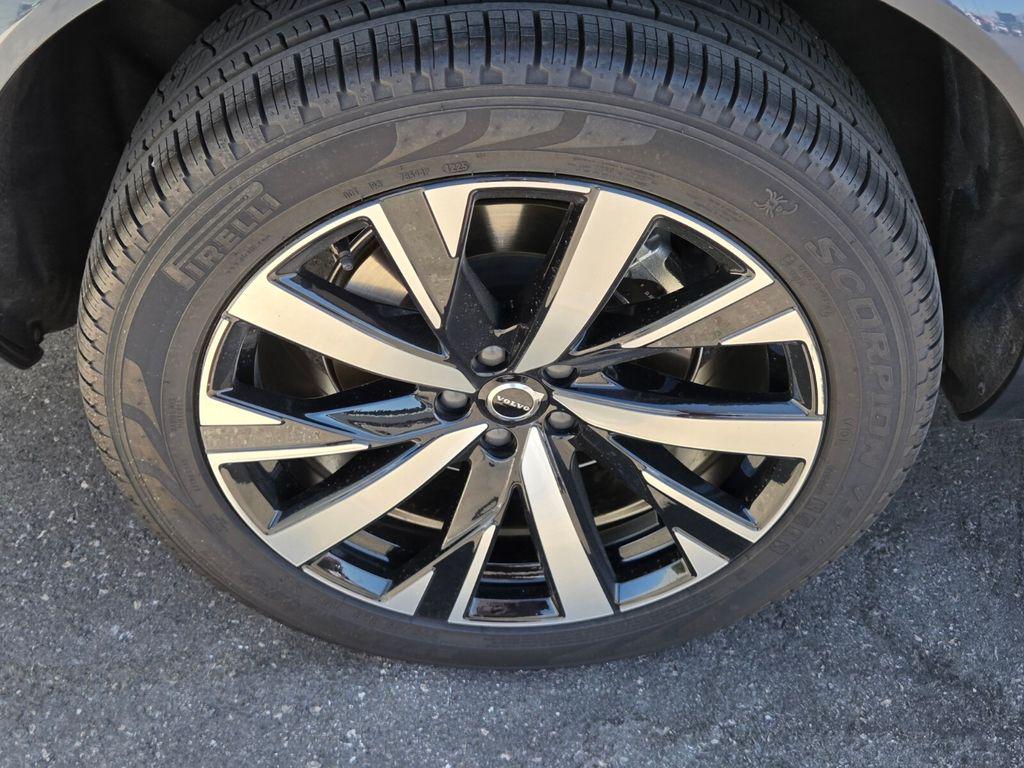 2026 Volvo XC90 Core - Photo 10