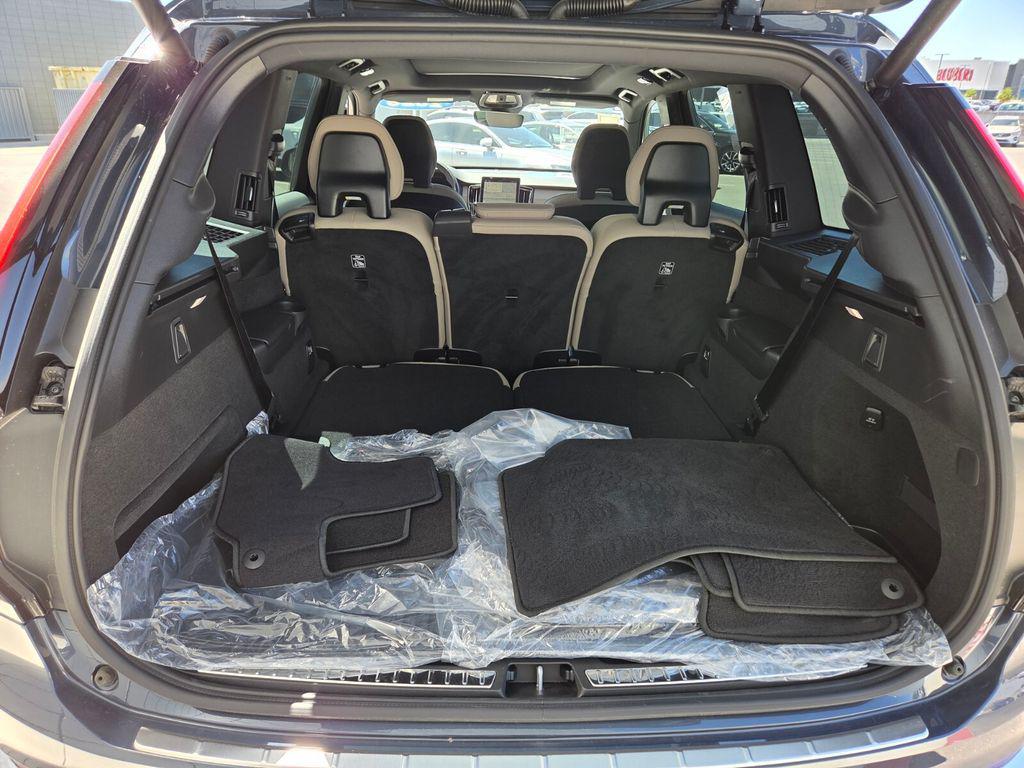 2026 Volvo XC90 Core - Photo 20