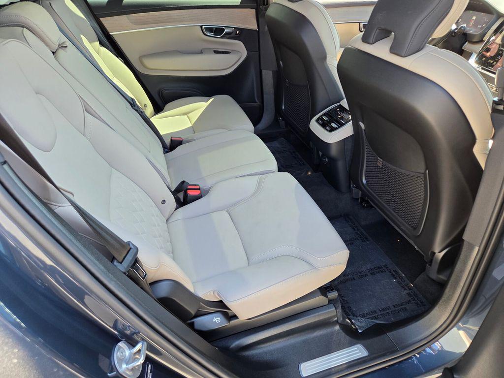 2026 Volvo XC90 Core - Photo 21