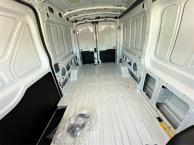 2025 Ford Transit Cargo Van Base